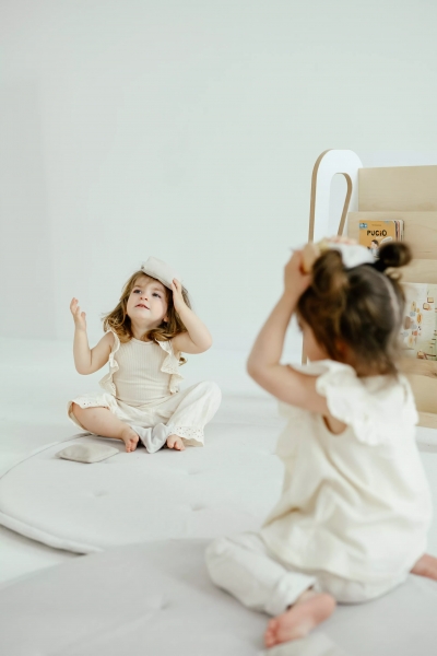 BabyWood Montessori Bücherregal SLIM L - weiß