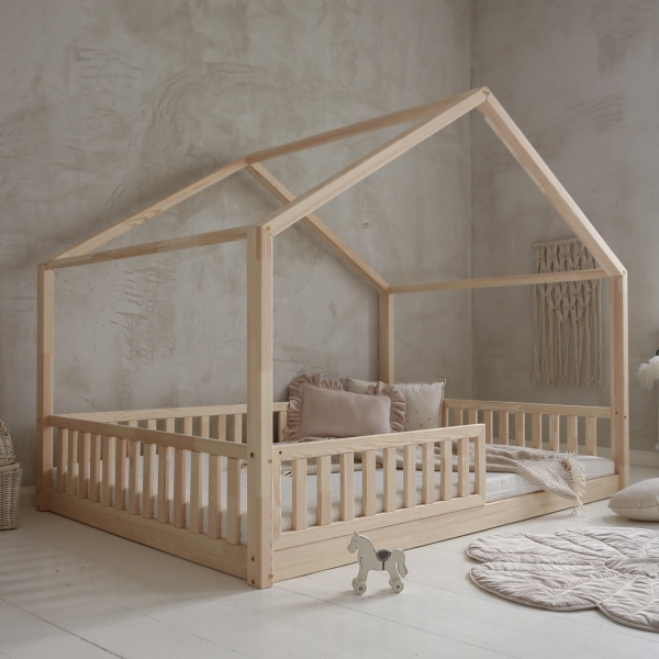 Design4kids Hausbett Marino Komfort - 200x140 Naturholz (1cm Füße)