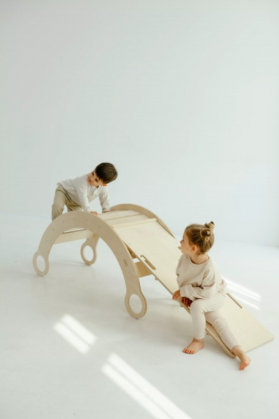 BabyWood Balancewippe/Rocker mit Rutsche - Kletterwand + Tischplatte M - Natur