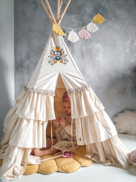 MOI MILI Tipi-Zelt FOLK-Style für Kinder mit Rüschen - Cremeweiß