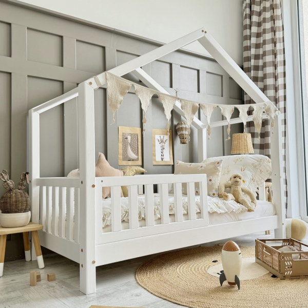 Design4kids Hausbett Marino Komfort - 160x80 Weiß