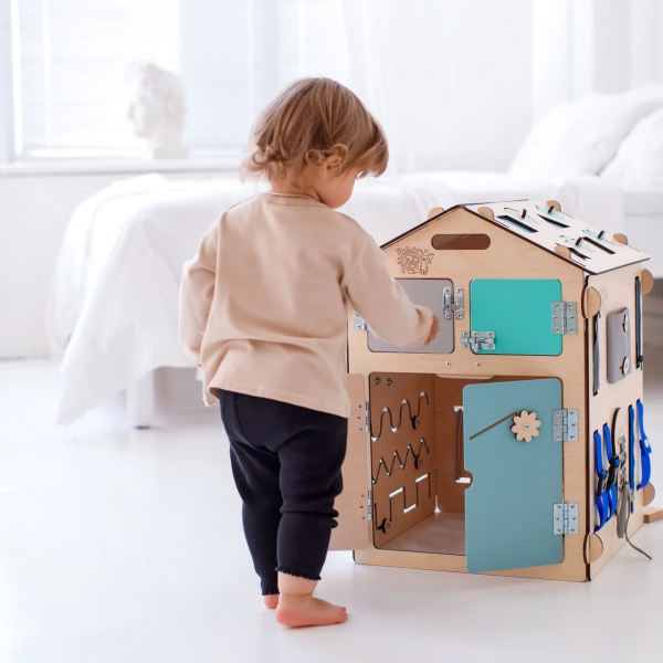 BusyKids BusyBoard - das sensorische Montessori Spielhaus - Natura Mint