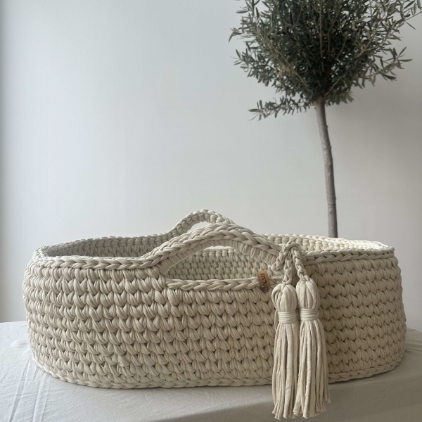 NUMI Baby Shop Moseskorb inkl. Schaumstoffmatratze | Handmade - Ivory