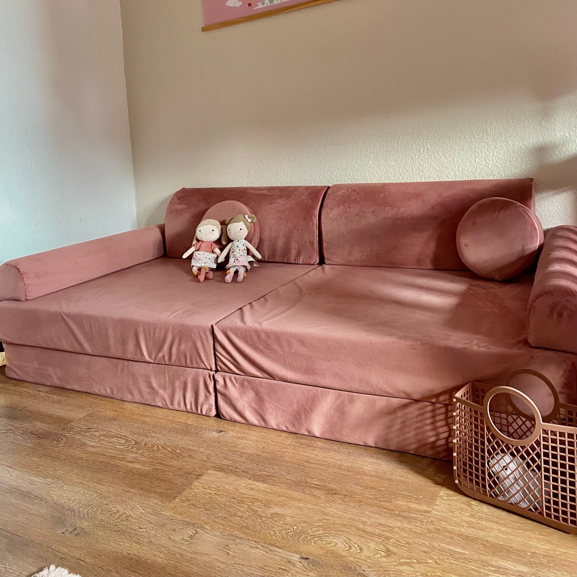 MeowBaby Spielsofa VELVET Supersoft Premium rosa Die kleine Schnullerbacke
