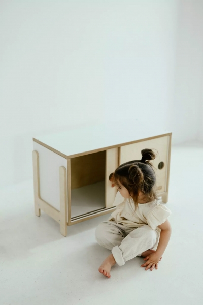 BabyWood Montessori Regal mit Schiebetür - Modulare Möbel